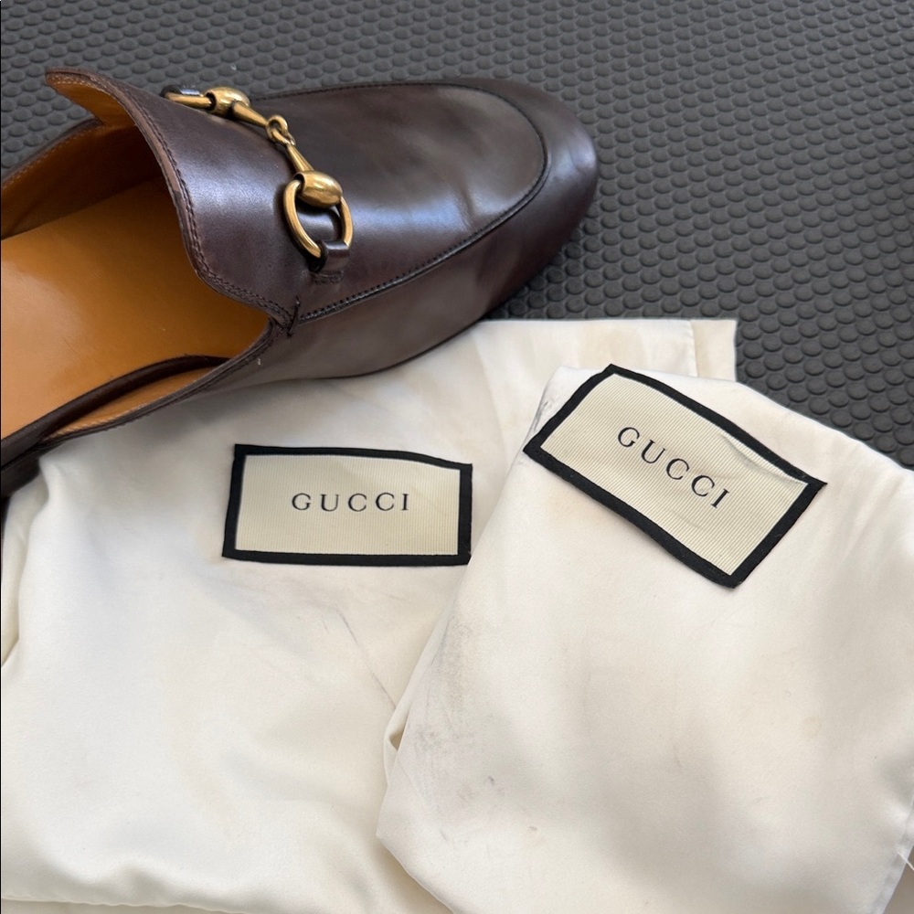 Gucci Men's Dark Brown Leather Miles with Gold Horsebit Great Condition - Picture 9 of 11